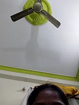 Priyanka_30's cam snapshot