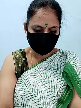 Queen-Neha's cam snapshot