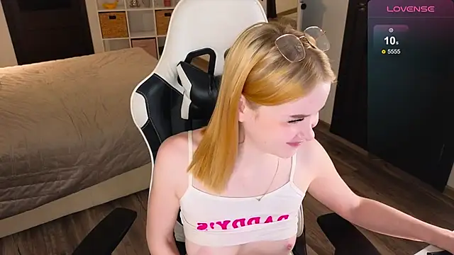 shinyluna1's cam snapshot