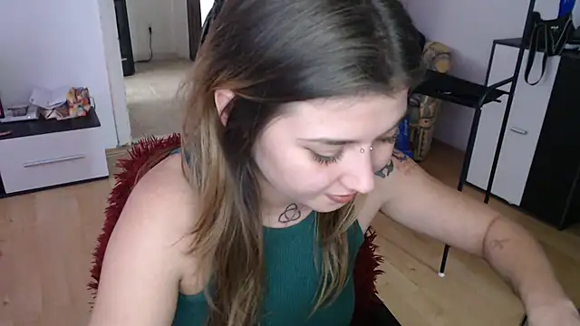 Aliens4twenty's cam snapshot