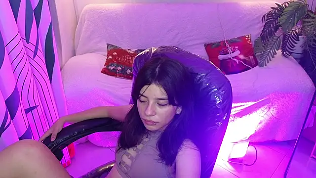 kathie_lozada's cam snapshot