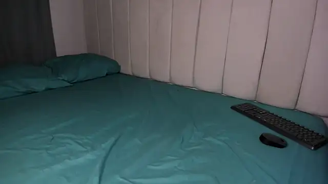 Lunita_naughty live sex cam