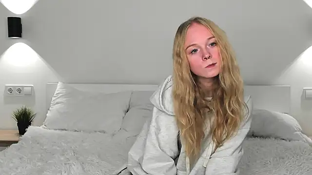 GhisllaineWestler's cam snapshot