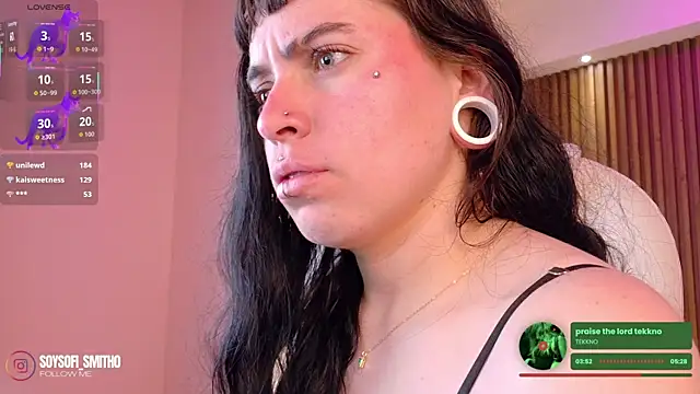 Lucy_Smith2's cam snapshot