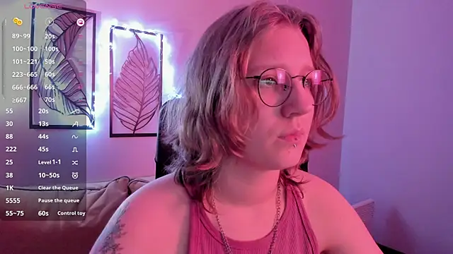 Hailey_Foxy's cam snapshot