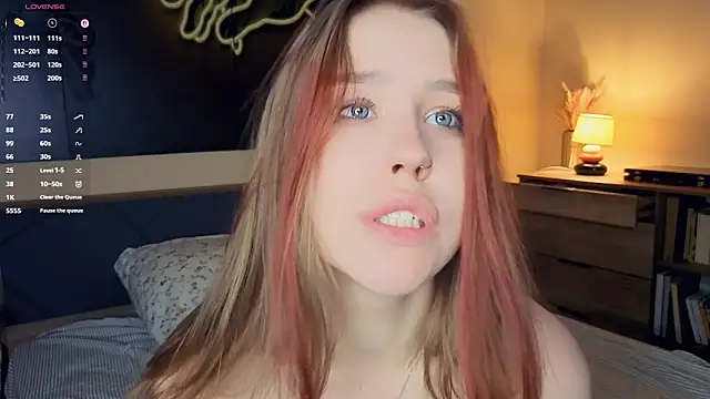 MaliaBourraine's cam snapshot