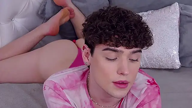 RobbyCharming's cam snapshot