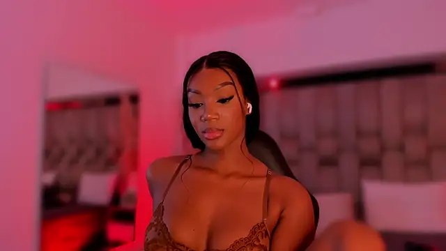 ChaynnaCooper's cam snapshot