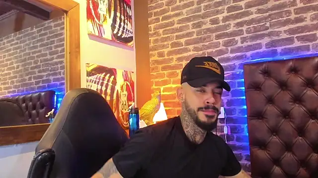 VinzenzRizzo's cam snapshot