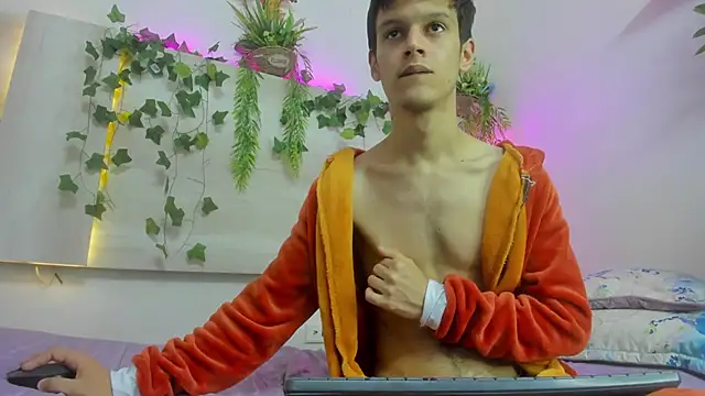 AngelSlimm's cam snapshot