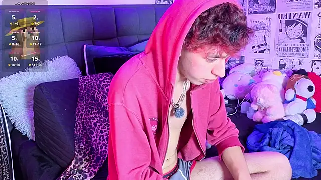 Otter_Starr's cam snapshot