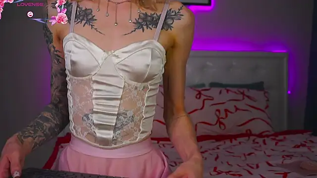 LeaCox_'s cam snapshot