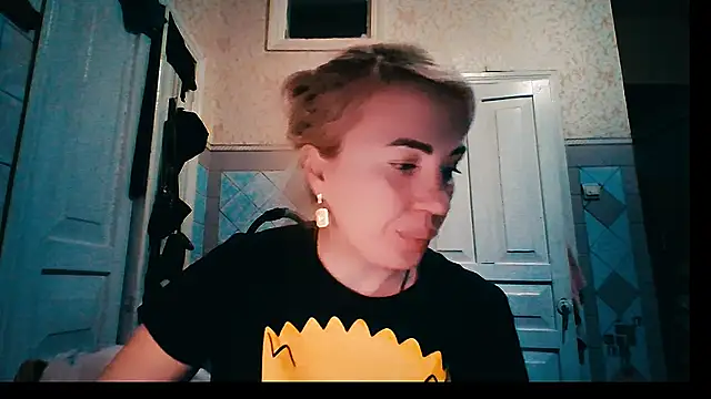 EmmaCat_'s cam snapshot