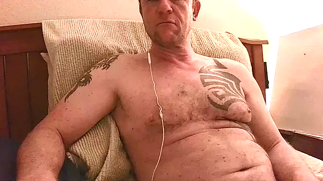 Yournaughty's cam snapshot