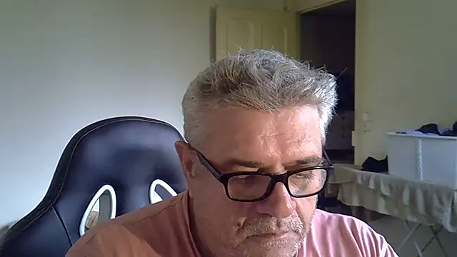 _hippo_'s cam snapshot