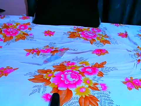 Pretty_kara's cam snapshot