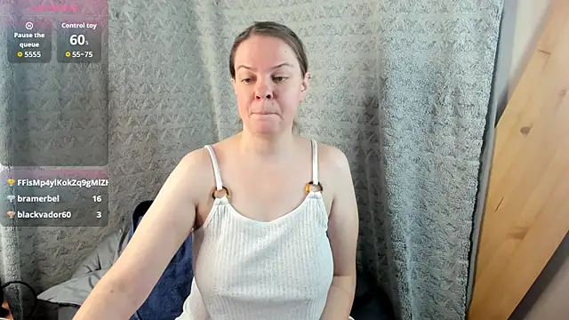 MiaLores's cam snapshot