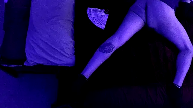 Time2playN303party's cam snapshot