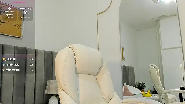 Mhalek_'s cam snapshot