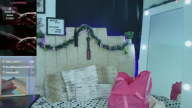 Alana_Mitchell's cam snapshot