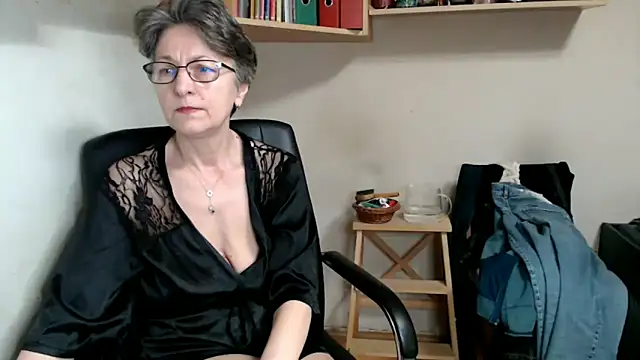 katemodel's cam snapshot