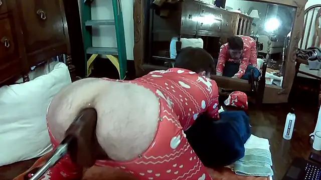 MaxJr8008's cam snapshot