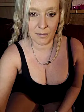 Bouncy-Bella28X's cam snapshot