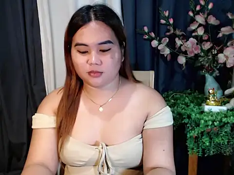 queen_staceyy live sex cam