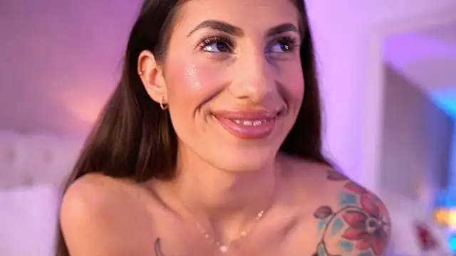 OhhAisha's cam snapshot