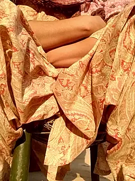 Rubi_Verma's cam snapshot