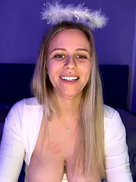 lunawolf21 live sex cam