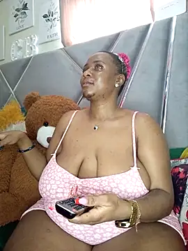 CocoBootyyy live sex cam