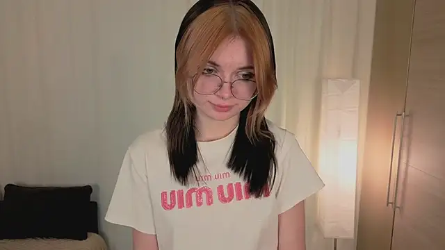 Susan_Gardner's cam snapshot