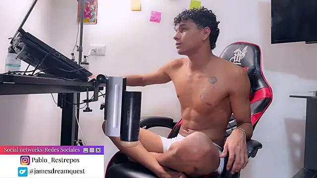 JamesDreams live sex cam