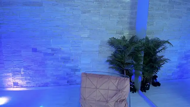 BellaNoir_'s cam snapshot