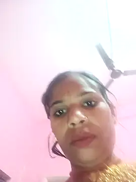 Rubi_sarma live sex cam