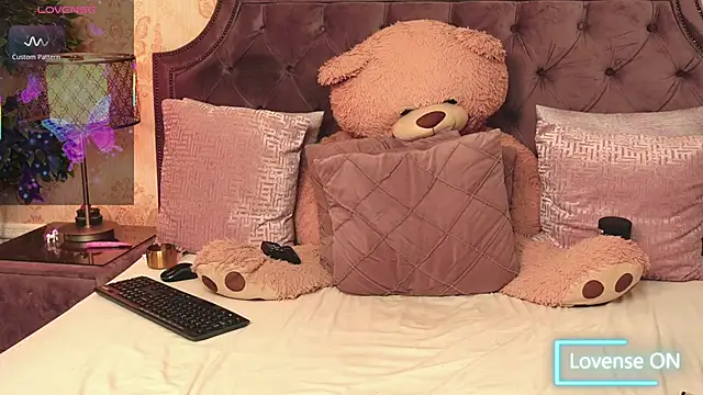 JaneDevine live sex cam