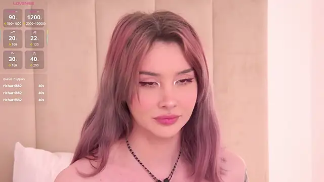 Nesolla live sex cam