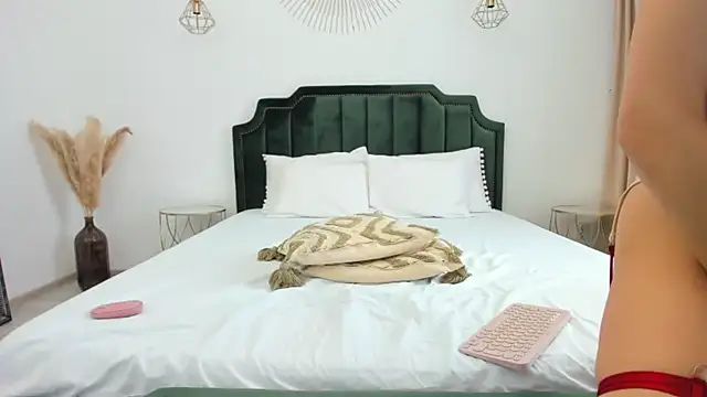 xLorenna's cam snapshot