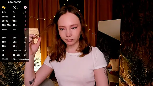 LanaBlu_ live sex cam