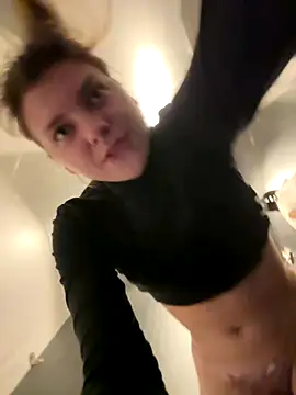 ValenciaShock live sex cam