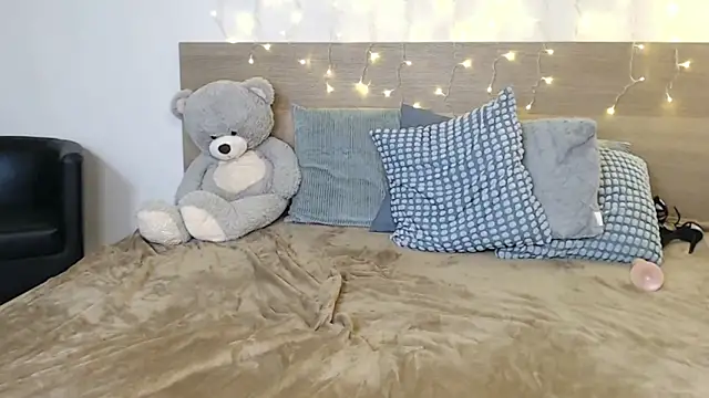 SophieyMoon's cam snapshot