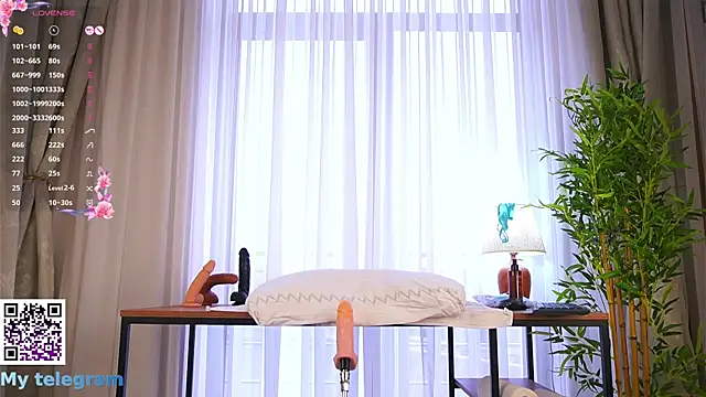 LynBardon's cam snapshot