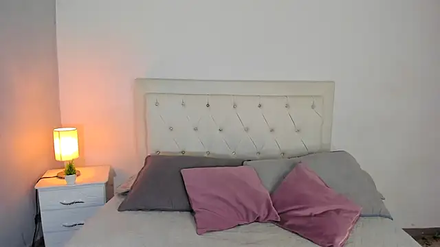 MELISSA_ALVAREZ's cam snapshot