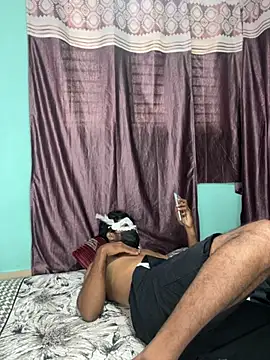 leenaboy@xh live sex cam