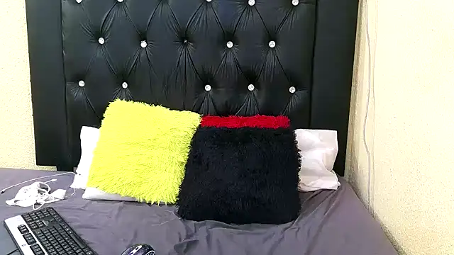 ButtcheeksXX's cam snapshot