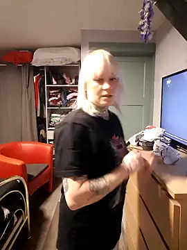 poussichienne live sex cam