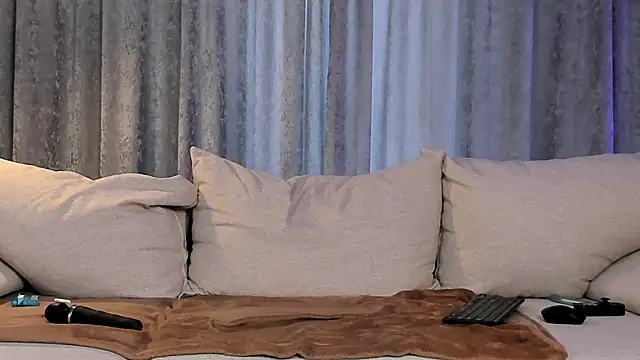 LisaAventi's cam snapshot