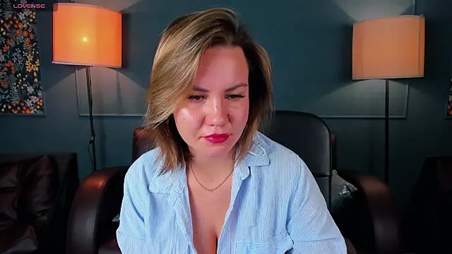 AriaEven's cam snapshot