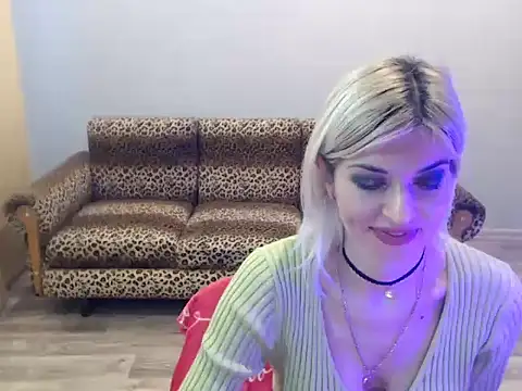 SexyBeatriice's cam snapshot